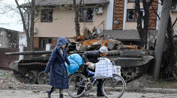 Putin claims victory in Mariupol, leaving Ukrainian defenders holed up