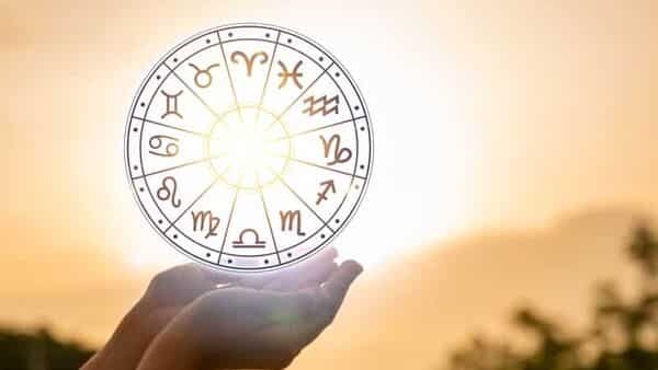 Horoscope Today: Money Related Astrological Predictions For May 31, 2022