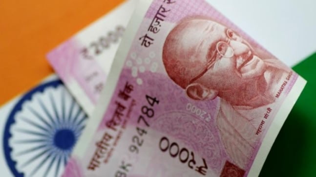 Three reasons why Rupee is falling against Dollar