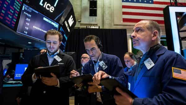 Wall Street Slides As Higher Bond Yields Hit Growth Stocks;  Nasdaq Down 3.4%