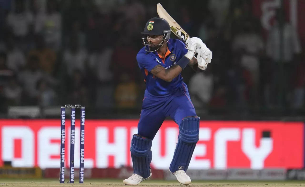 You are an absolute asset Former Indian opener lauds Hardik Pandya for his quickfire 12-ball 31 in 1st T20I